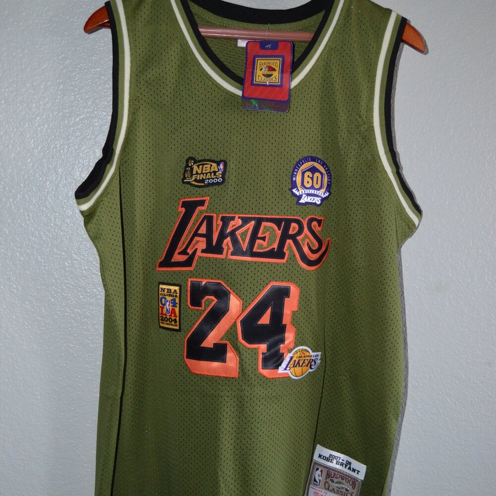 KOBE BRYANT HARDWOOD CLASSIC LAKERS GREEN JERSEY- Brand New- LARGE$85 - Picture 1 of 15
